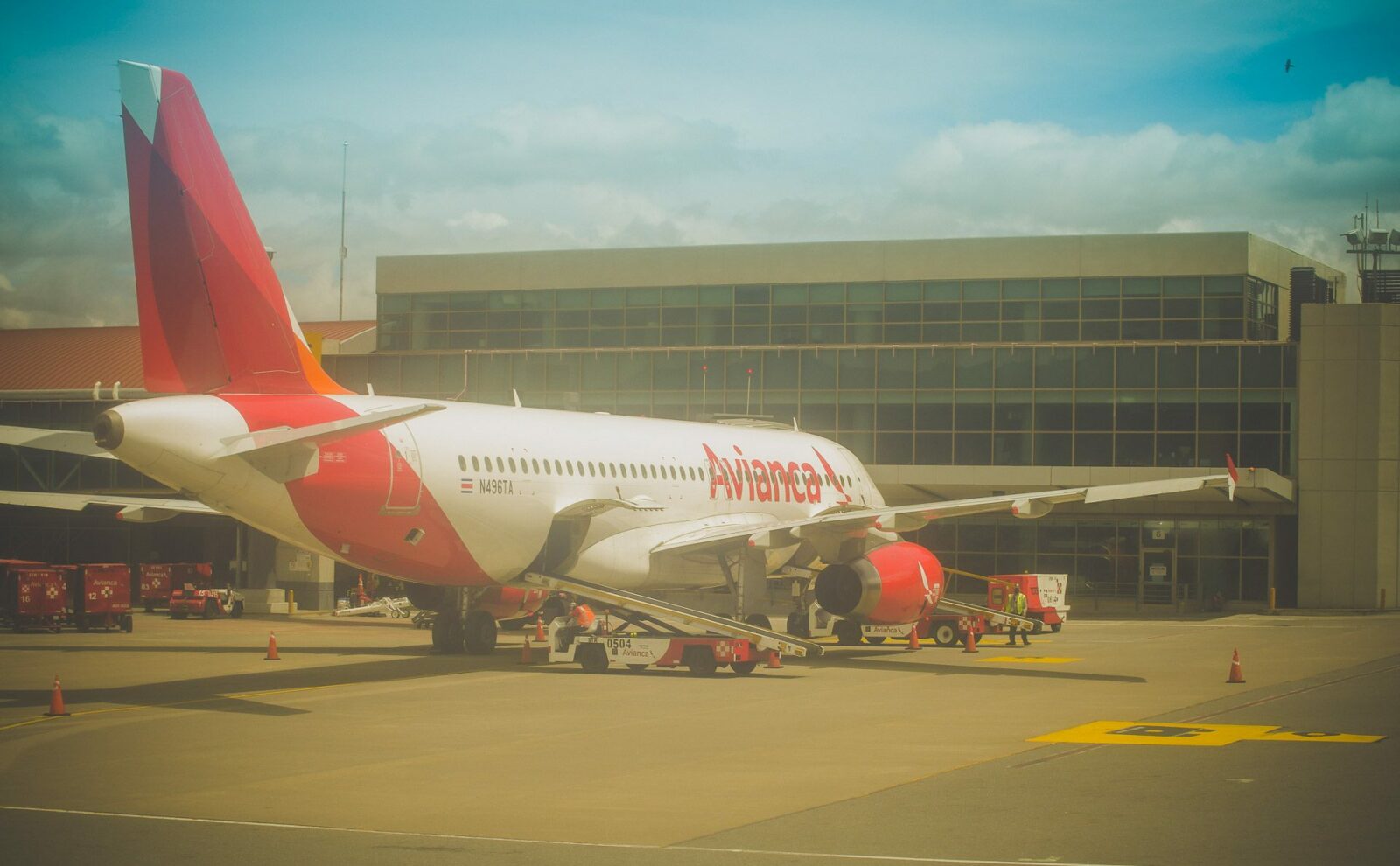 airplane avianca costa rica